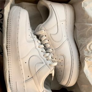 Nike Air Force 1 ‘07 Size 8 Womens